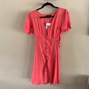 Short sleeved dress